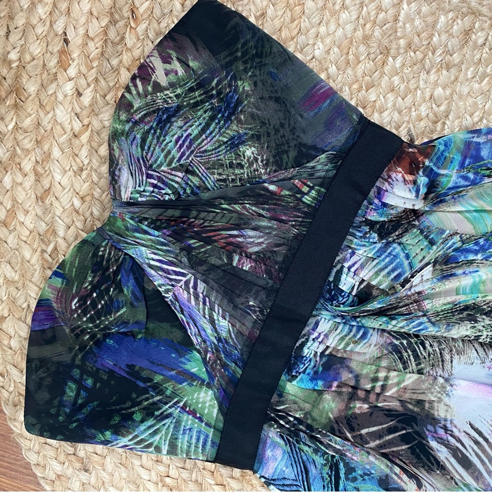 BCBG Maxi Dress - Sweetheart Neckline Size 2